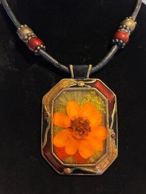 Bold Floral Pendant Necklace